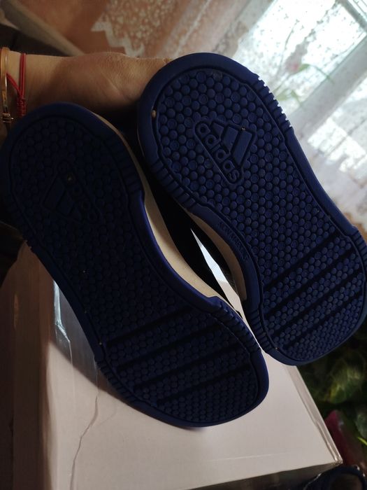 Обувки Адидас 33 номер