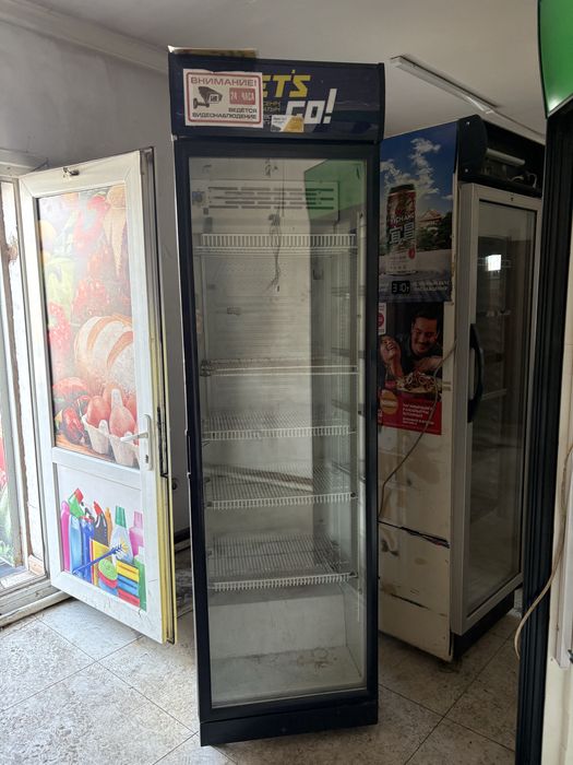 Витринный холодильник