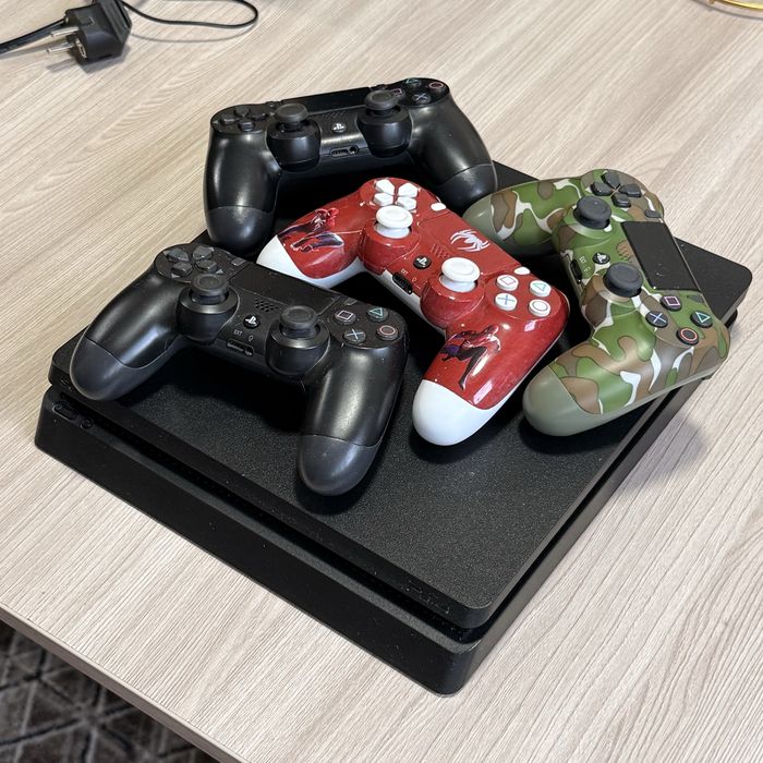 Play Station 4 с играми