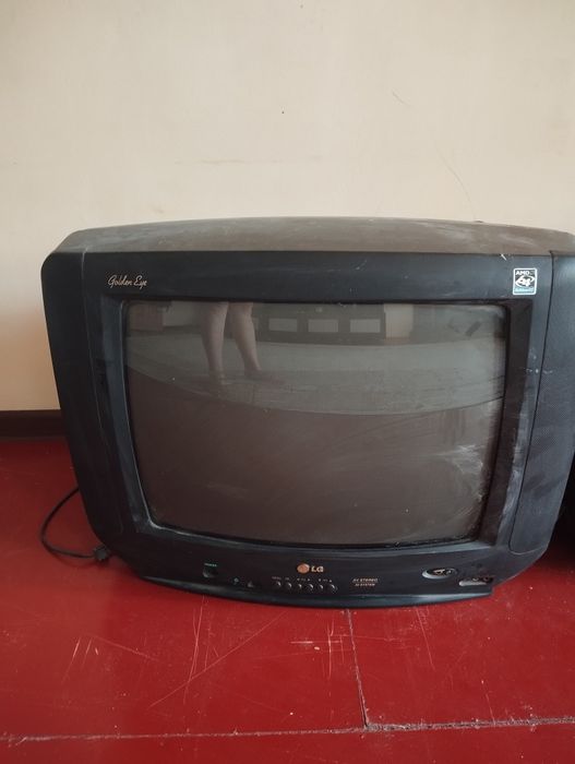 Продам телевизор LG