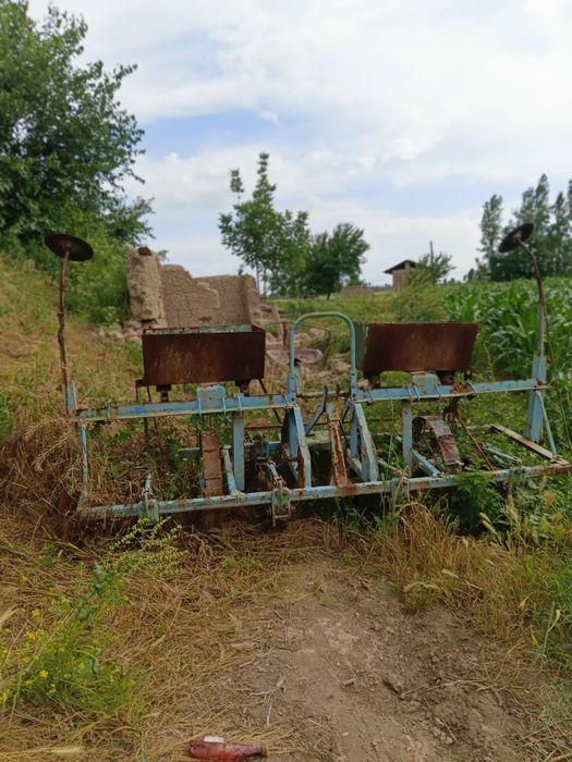 Belarus mtz80 sotiladi