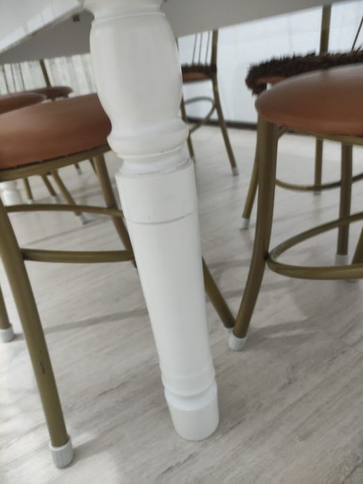 Продается кухонный стол