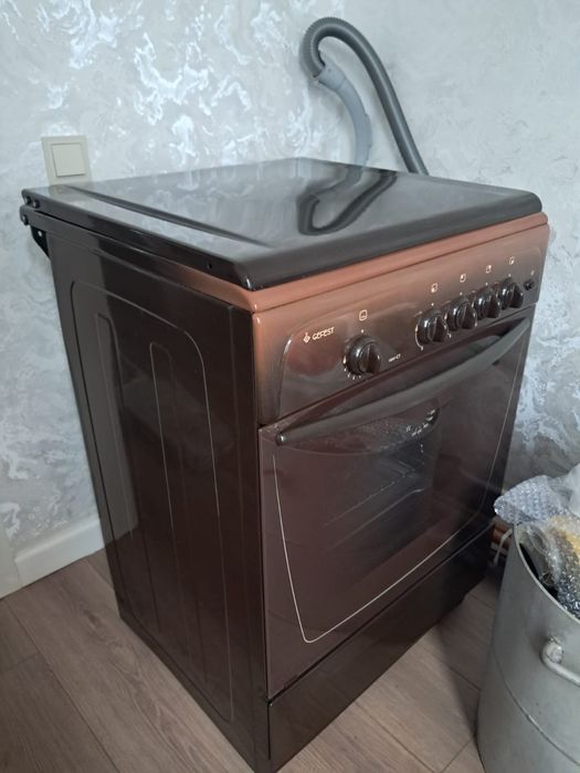 Продам Газовую плиту