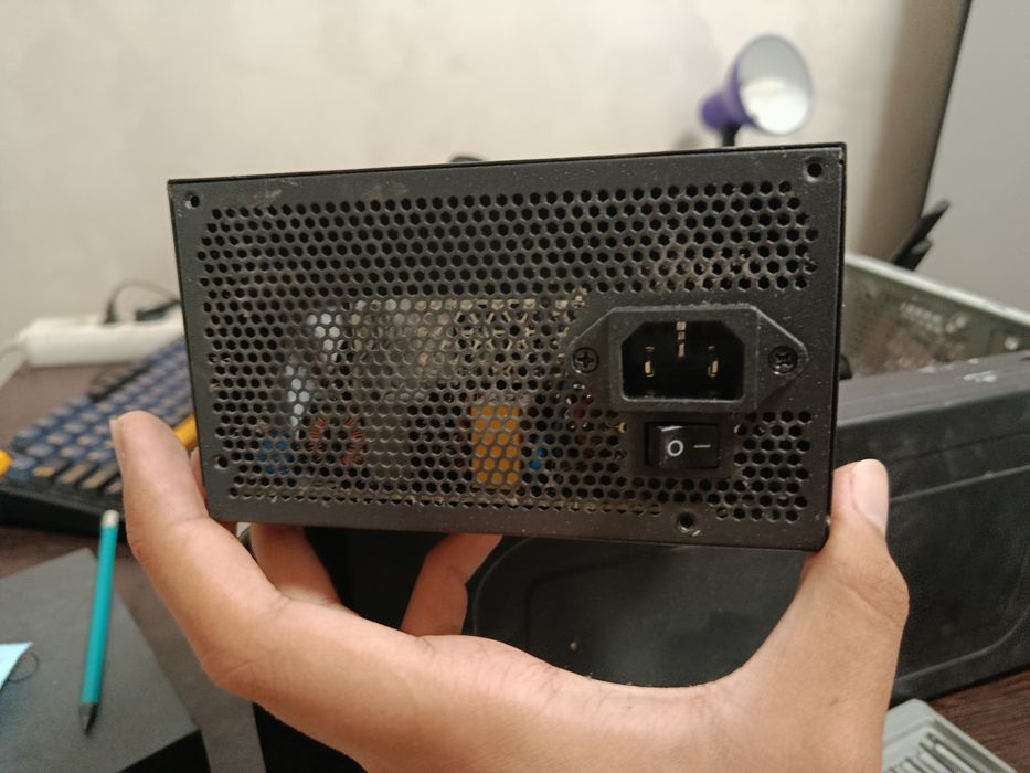Блок питания Cooler Master на 650 ватт