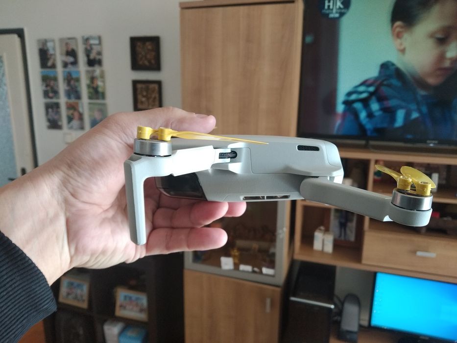 Дрон Dji mini SE