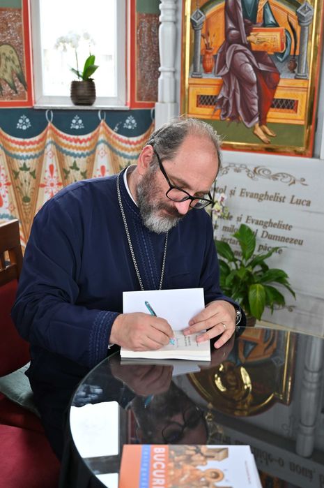 Servicii foto :cununii civile ,cununii religioase  ,nunti si botezuri