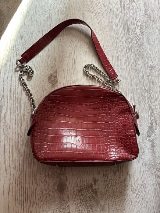 Червена чанта Zara