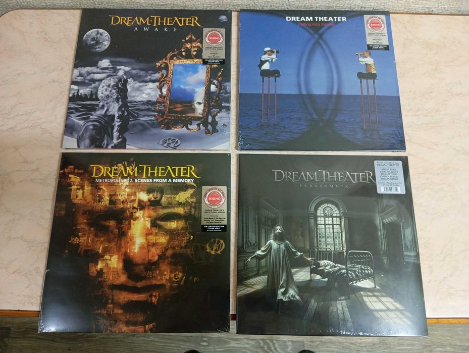 Продам фирменный новый винил.