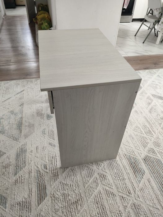 Стол  письменный школьный