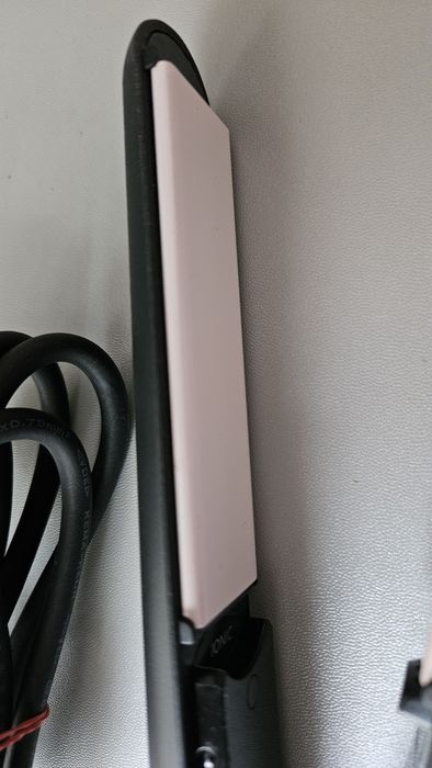 Placa de indreptat parul Philips Essential Care HP8324/00