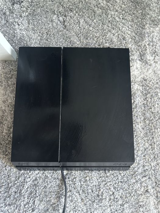 Playstation 4 в отлично състояние
