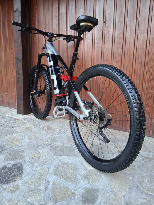 Електрически Планинско МТВ. Husqvarna BICYCLES, 5MCSaiz / М/