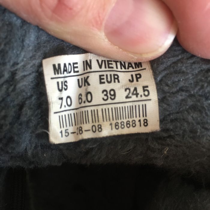 Зимние кроссовки 36,5 рр