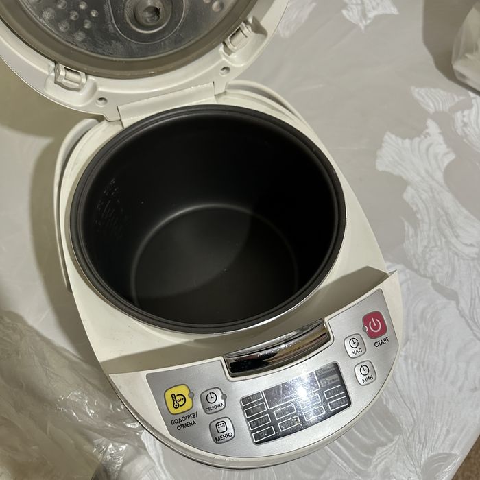 Продам мультиварку Redmond