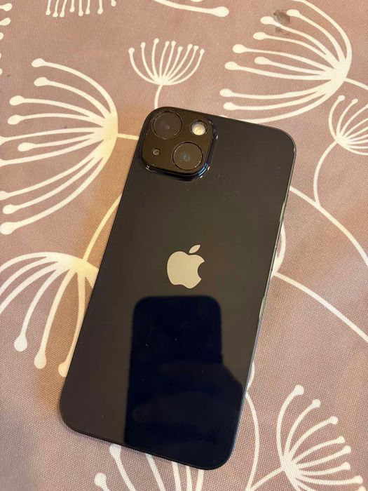Телефон IPhone 14