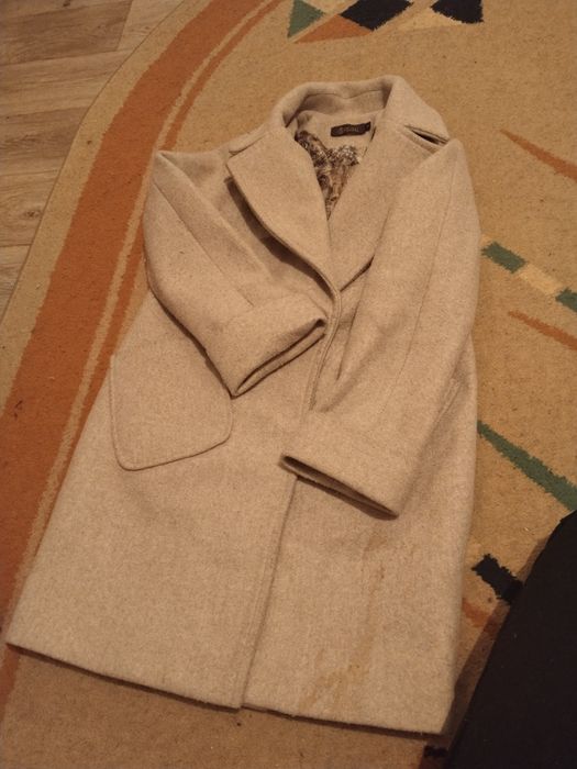 Продам женские куртки