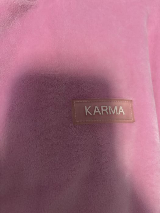 Екип Karma, с размер