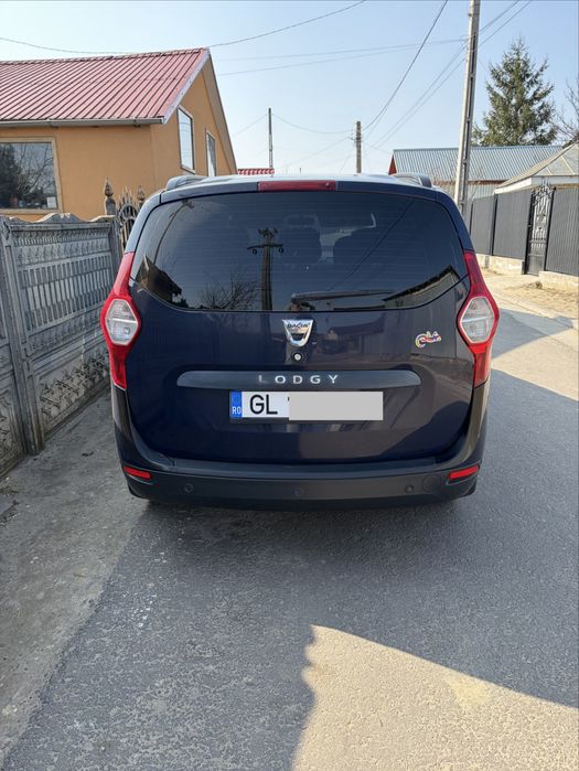 Dacia Lodgy 2013