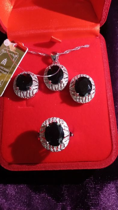 Серебрянные украшение