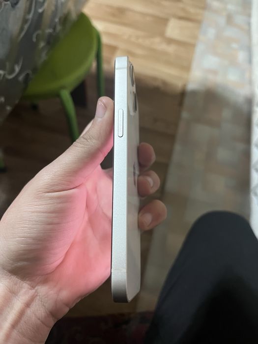 Продам айфон 13 128 гб