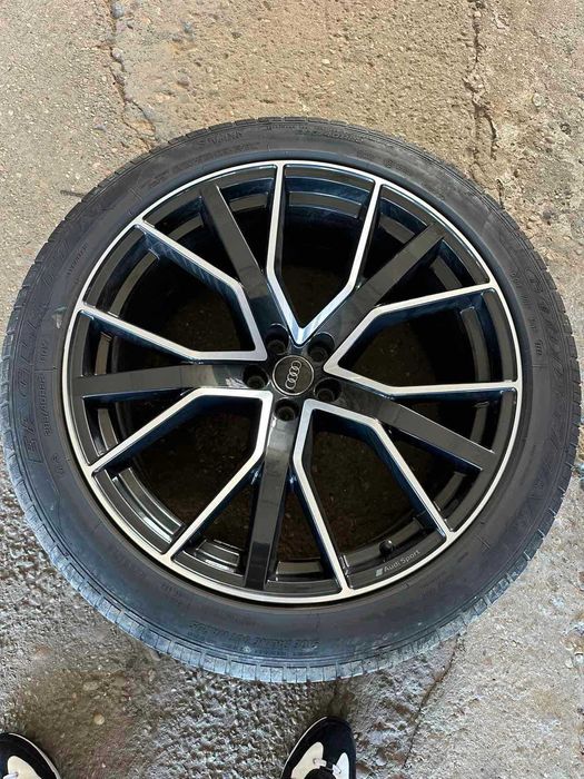 Гуми GOOD YEAR 285/40/R22