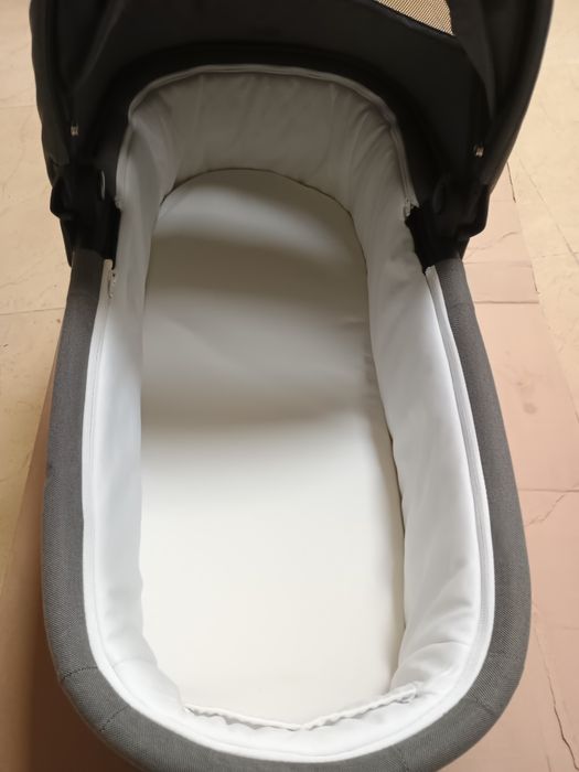 Кош за новородено Cybex Cot S и столче за кола Aton