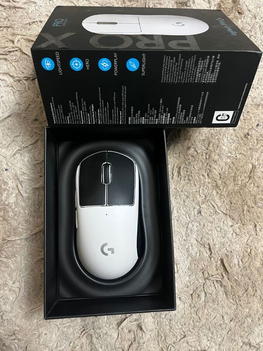 Logitech G PRO X SUPERLIGHT киберспорт