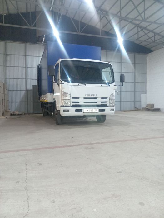 Isuzi yuk sotiladi