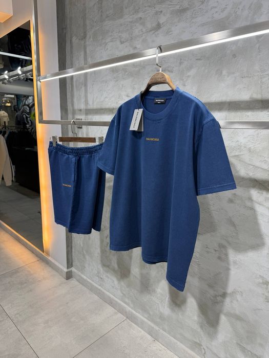 Мъжки къси екипи различни модели