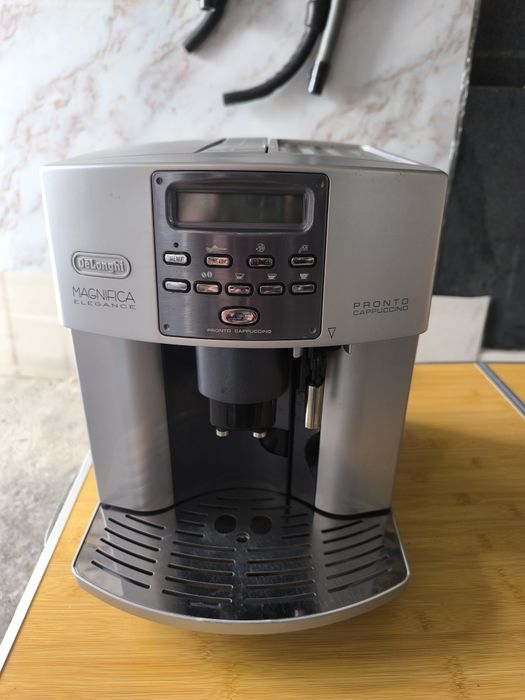 Кафе машина Delonghi