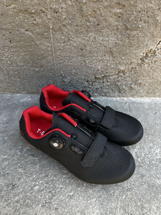 Продаются велотуфли