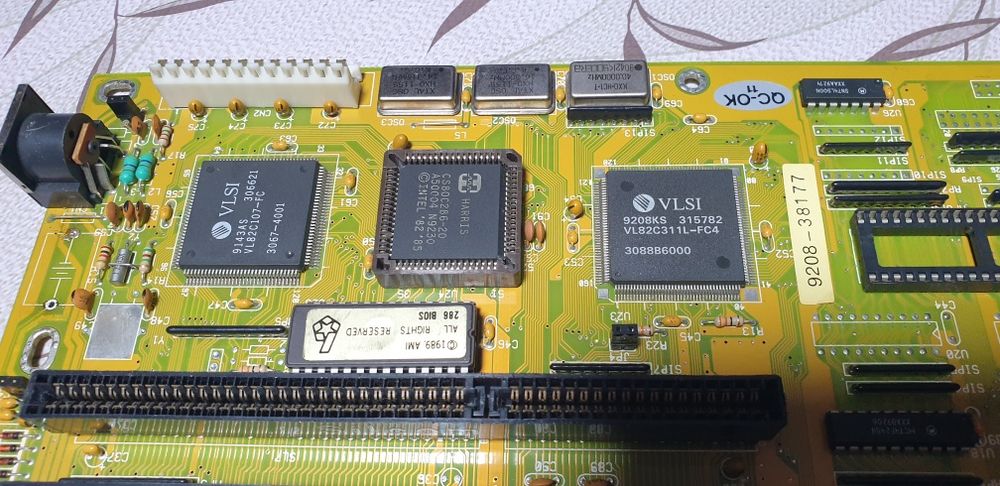 Продам нерабочую материнскую плату 286