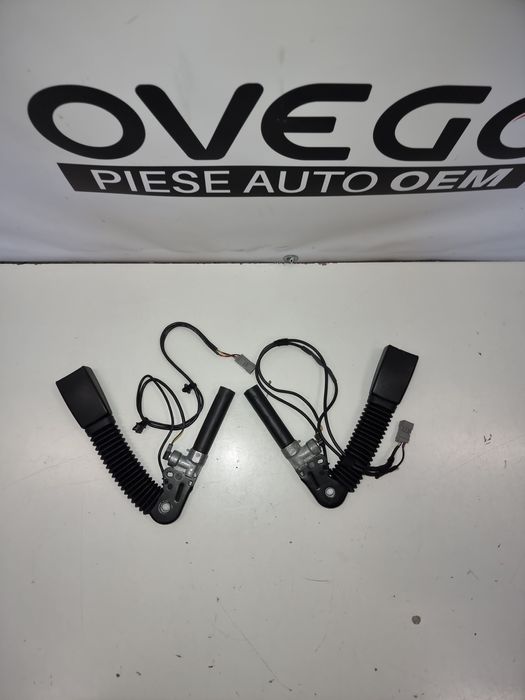 Pretensioner set  fata BMW Seria 5 F10 F11 , Cod 620550200B,607049000D