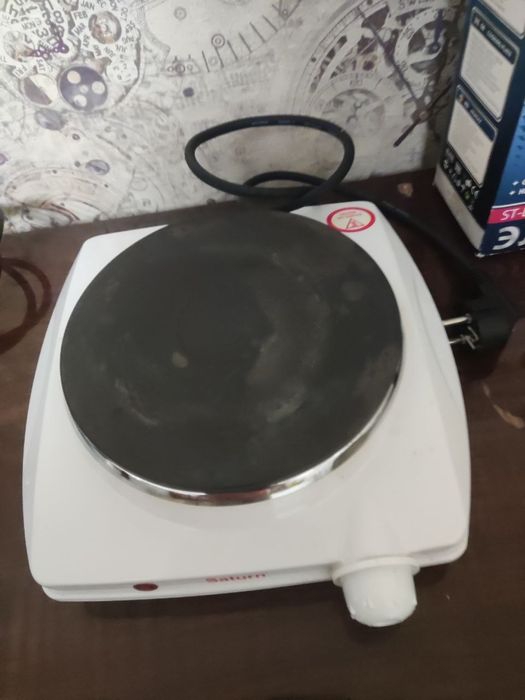 Электроплитка Saturn 1500 Вт