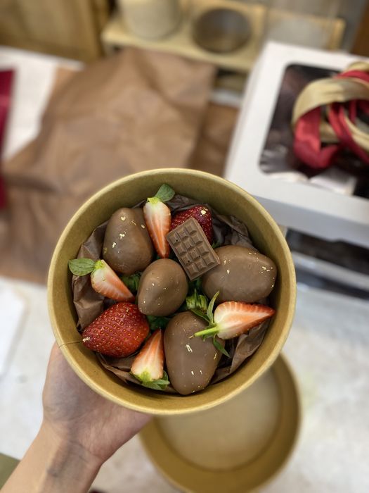 Клубника в шоколаде 3500тг