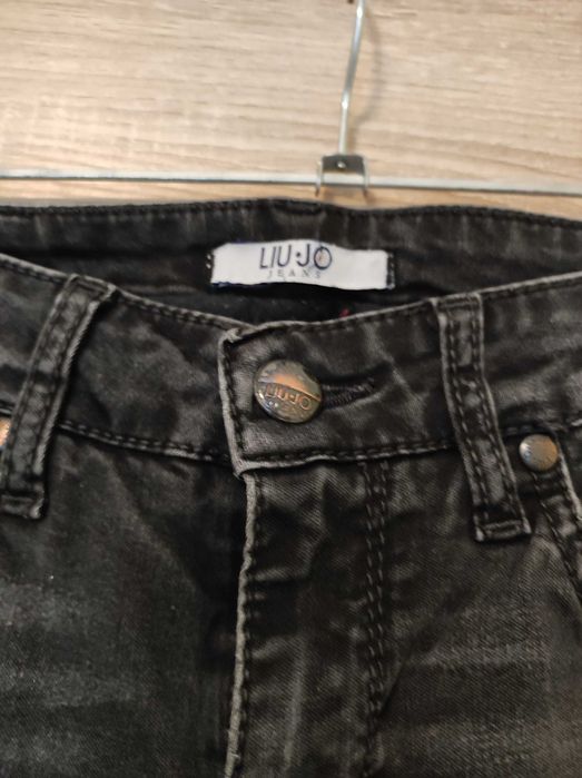 Продавам черни дънки