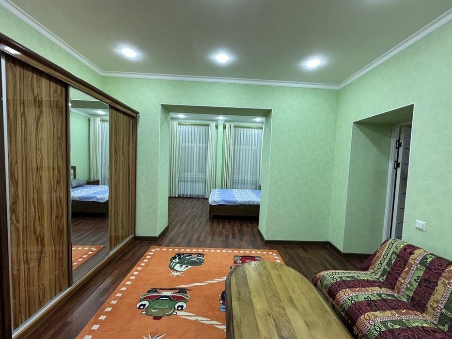 Arenda Mirzo Ulugʻbek Maksim Gorkiy hovli ijaraga ful taun house 

4/1