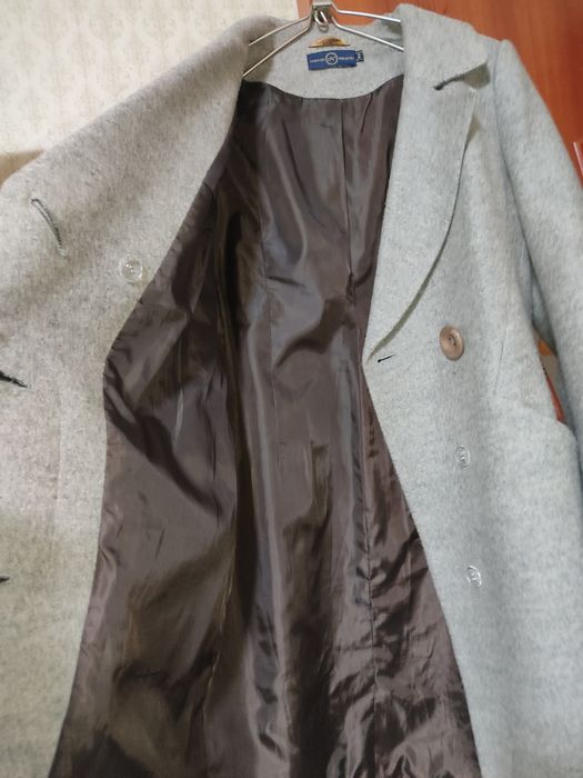 Продам  классное пальто серого оттенка