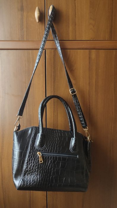 Сумка givenchy в отличном состоянии