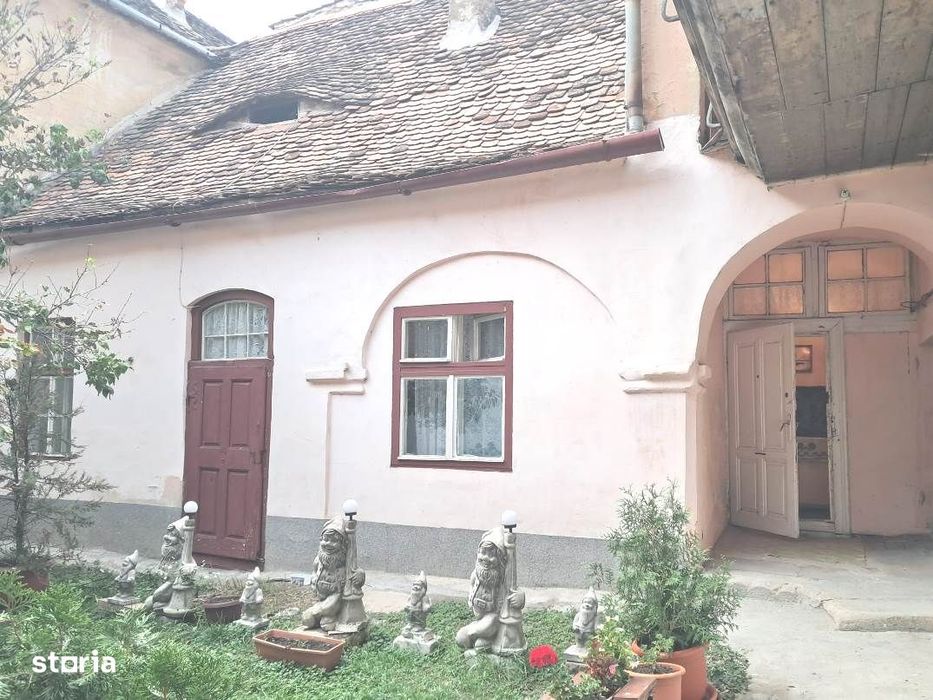 Apartament la casa in zona centrala pretabil birouri