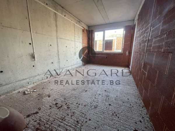 Продава се Двустаен апартамент в Пловдив, Кършияка - 77 кв.м за 1023 €/кв.м - Снимка #1