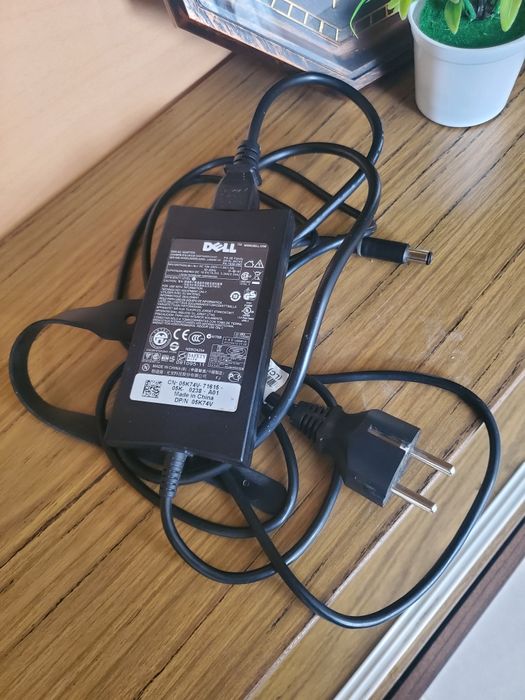 Лаптоп Dell latitude i5-7300U 12,5 инча 256gb SSD 16RAM с подсветка