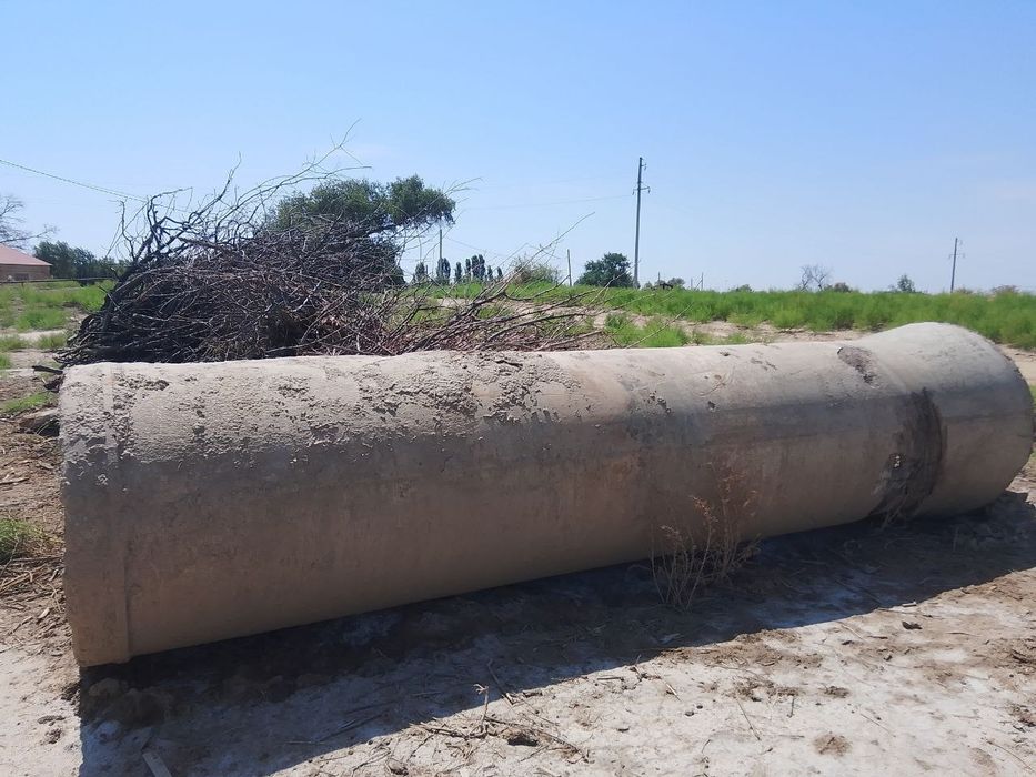 6 Metrlik beton truba satiladi.