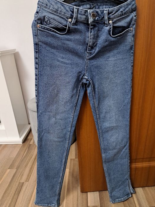 Blugi ușor elastici, mărime 38