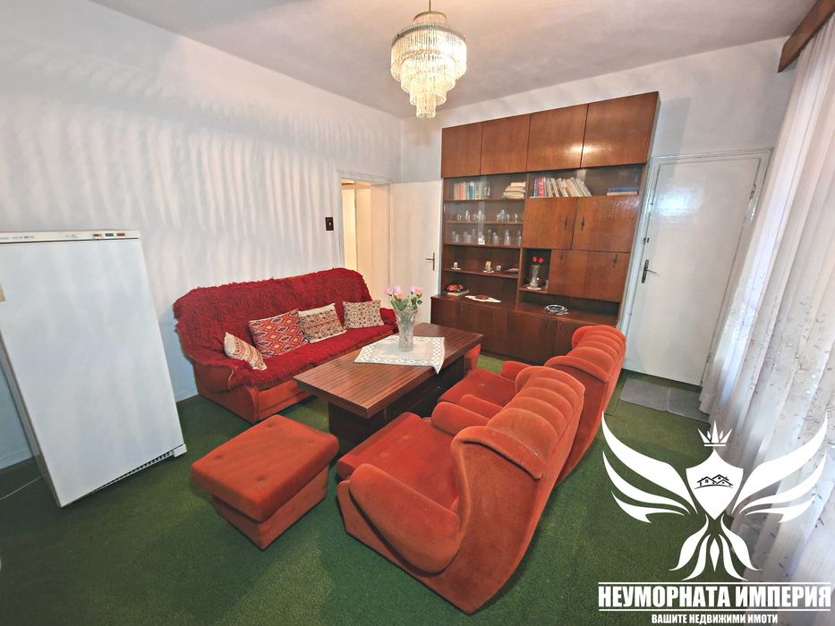 Дава се под наем Тристаен апартамент в Асеновград - 90 кв.м за 362 € - Снимка #2