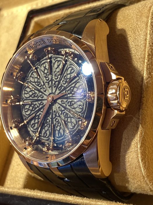 ROGER DUBUIS мужские часы
