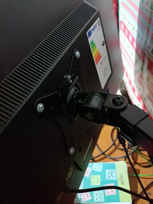 Vând braț monitor nou fără cutie originala