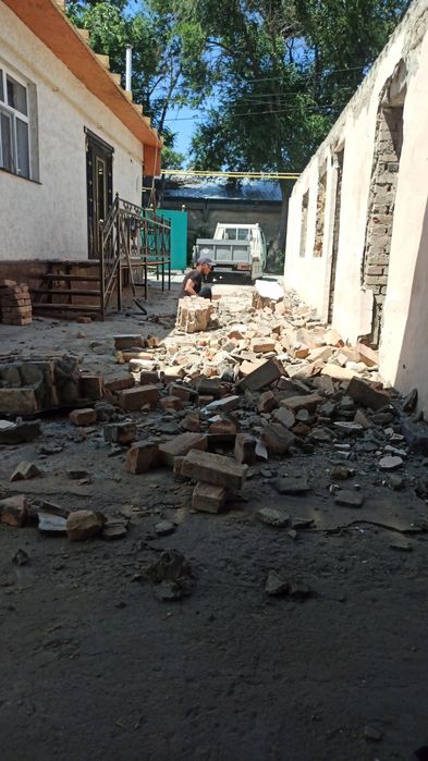 Рушим Дома Здания ломаем стены дверные проемы