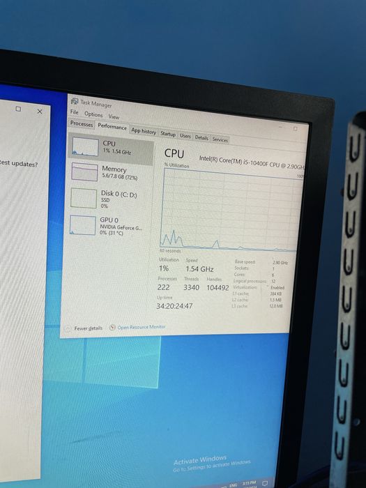 Sistem Desktop Gaming Lenovo