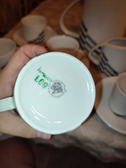 Порцеланов сервиз